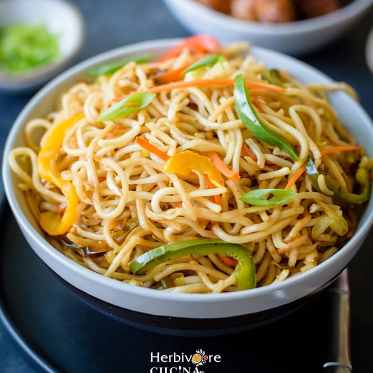 Delicious Veg Hakka Noodles